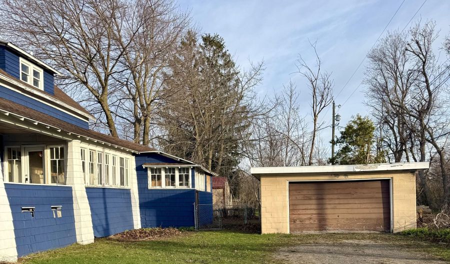 217 S 6th Ave, Alpena, MI 49707 - 3 Beds, 2 Bath