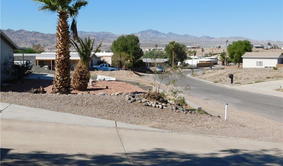 1655 Colina, Bullhead City, AZ 86442 - 2 Beds, 2 Bath