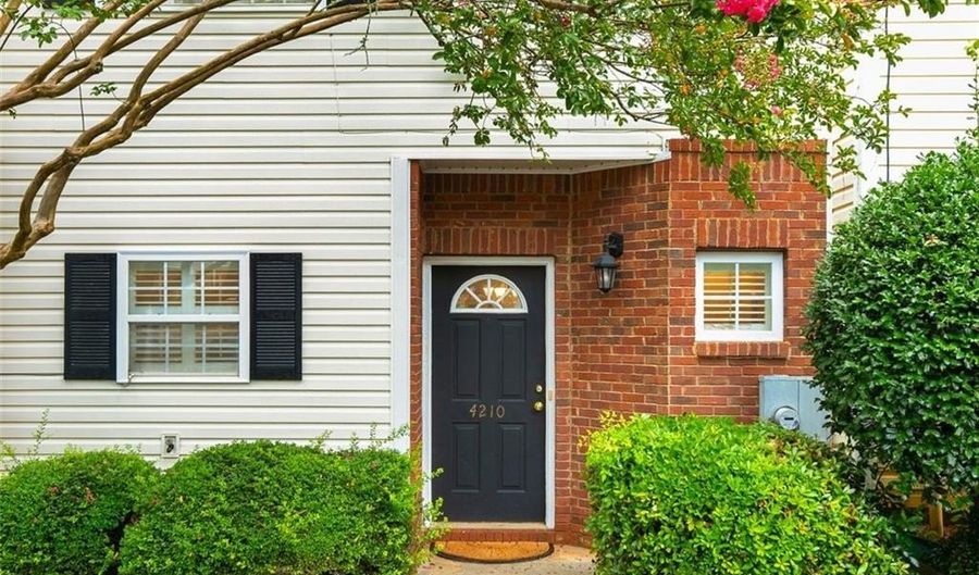 4210 Quailbrook Ct, Tucker, GA 30084 - 2 Beds, 3 Bath
