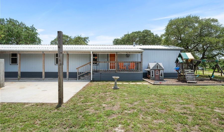649 W Magnolia Ave, Aransas Pass, TX 78336 - 3 Beds, 2 Bath