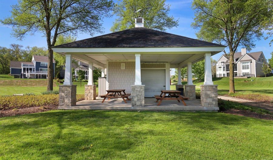 40561 N Newport Dr, Antioch, IL 60002 - 4 Beds, 3 Bath