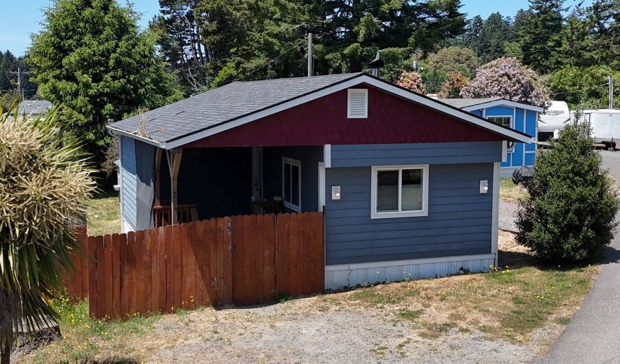 96465 COVERDELL Rd, Brookings, OR 97415 - 2 Beds, 2 Bath