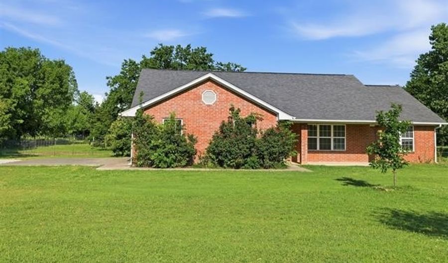 838 Ingleside, Ardmore, OK 73401 - 3 Beds, 2 Bath