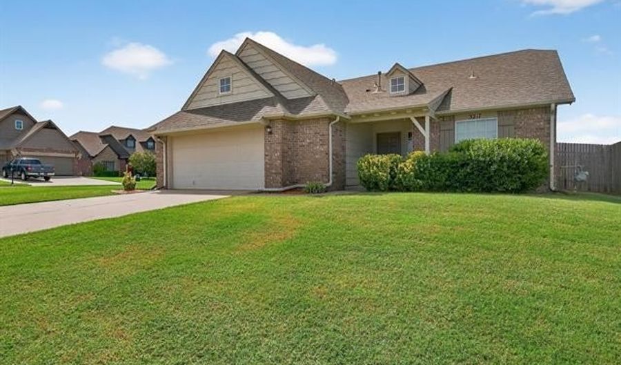 3217 Rushmore St, Bartlesville, OK 74006 - 3 Beds, 2 Bath