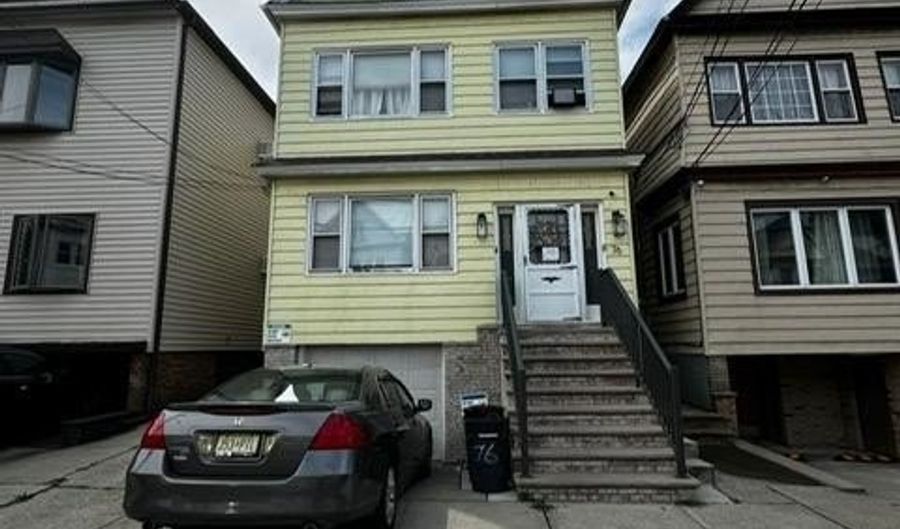 76 W 45TH St, Bayonne, NJ 07002 - 3 Beds, 1 Bath