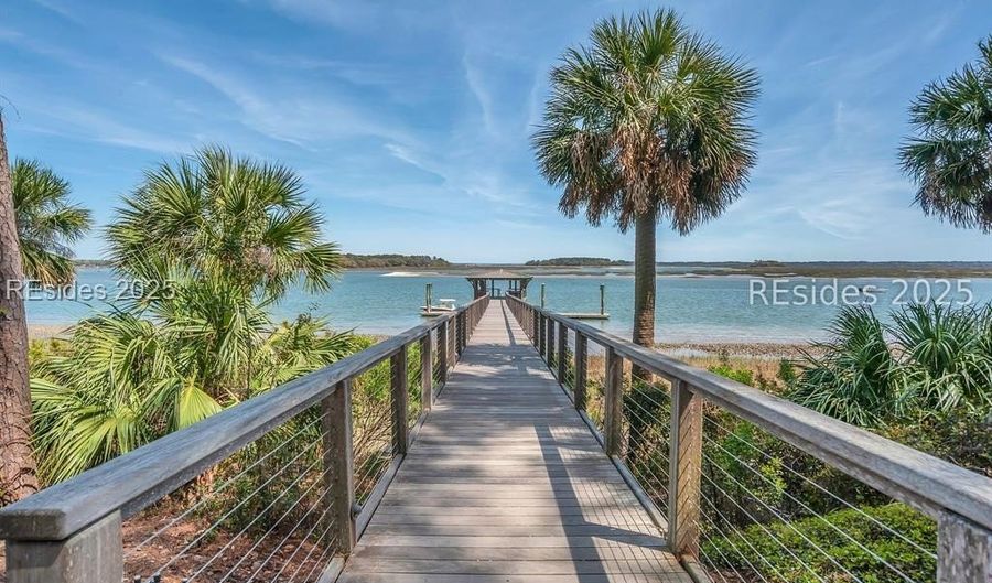 5 Rumford Ln, Bluffton, SC 29910 - 4 Beds, 4 Bath