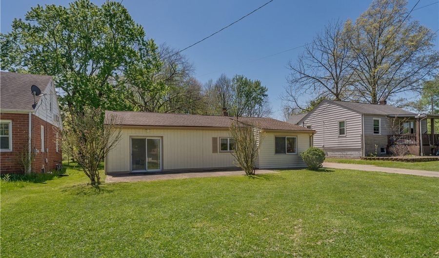 4365 Burkey Rd, Austintown, OH 44515 - 3 Beds, 1 Bath