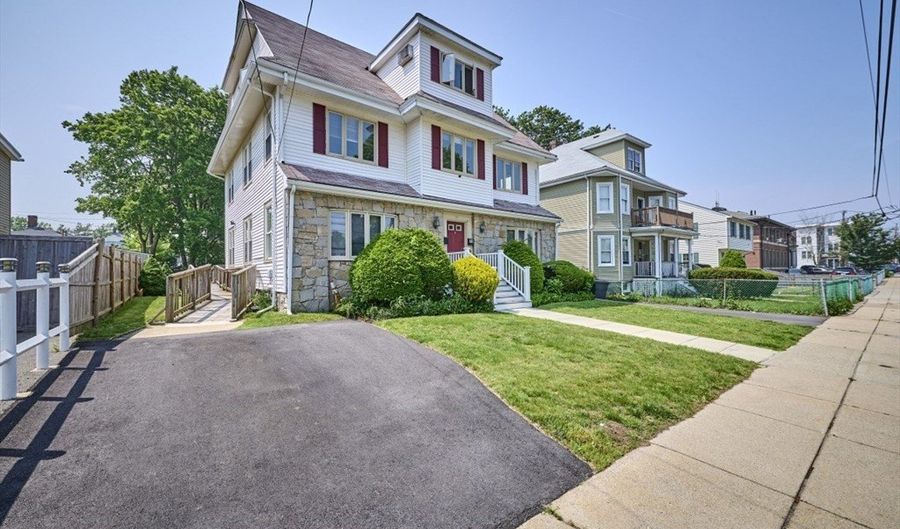 15 Hamilton St, Boston, MA 02136 - 6 Beds, 5 Bath