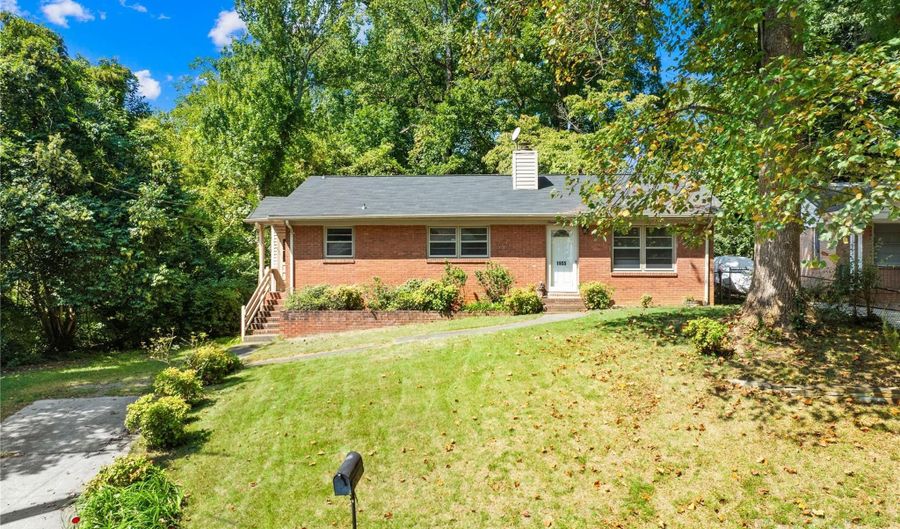 1955 Arnold Dr, Charlotte, NC 28205 - 3 Beds, 2 Bath