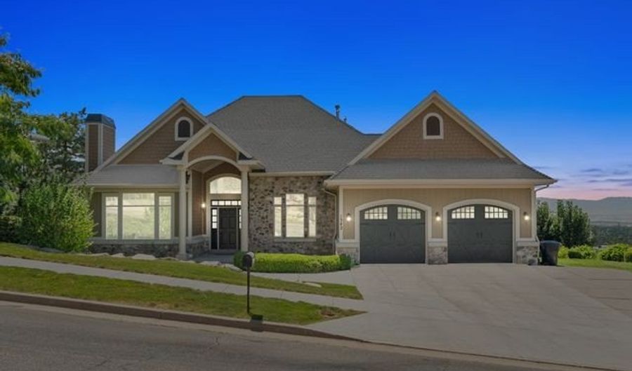 1342 E NORTHRIDGE N, Bountiful, UT 84010 - 5 Beds, 3 Bath