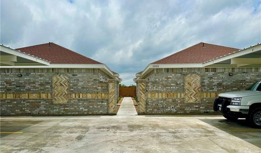 1005 W Kohala Ave 1, Alton, TX 78573 - 3 Beds, 2 Bath