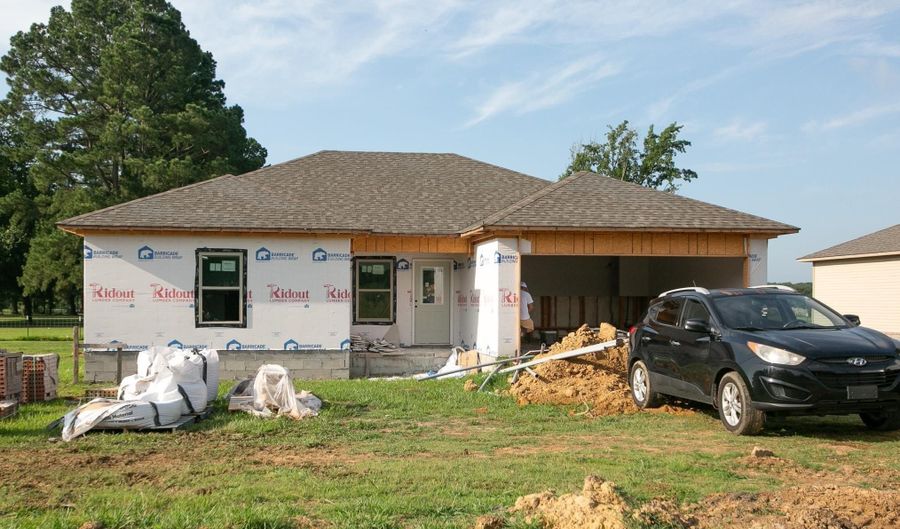 105 LLOYD HENDERSON Rd, Beebe, AR 72012 - 3 Beds, 2 Bath
