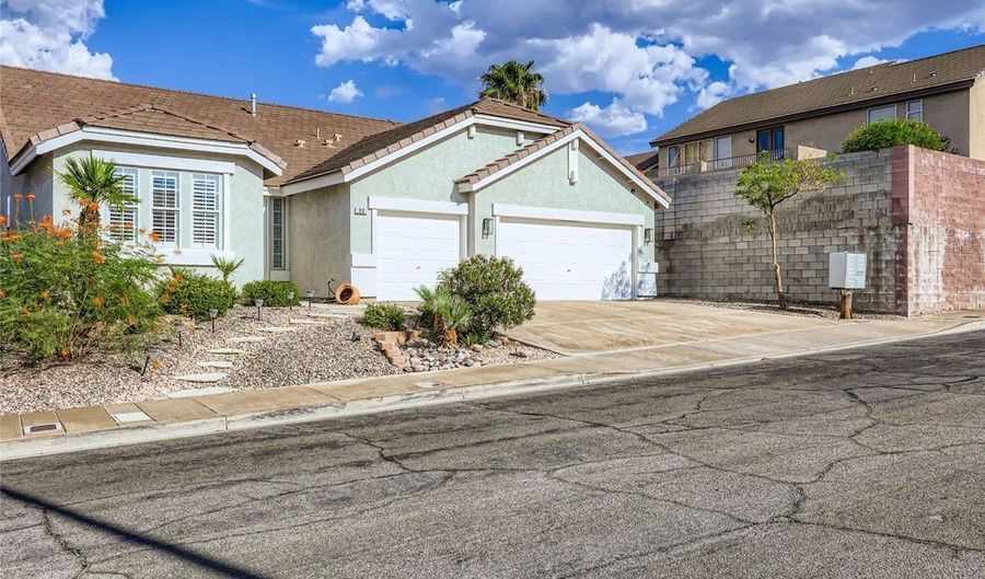 90 Parker Ranch Dr, Henderson, NV 89012 - 4 Beds, 2 Bath