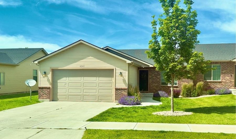4261 Liberty Dr, Ammon, ID 83406 - 3 Beds, 2 Bath