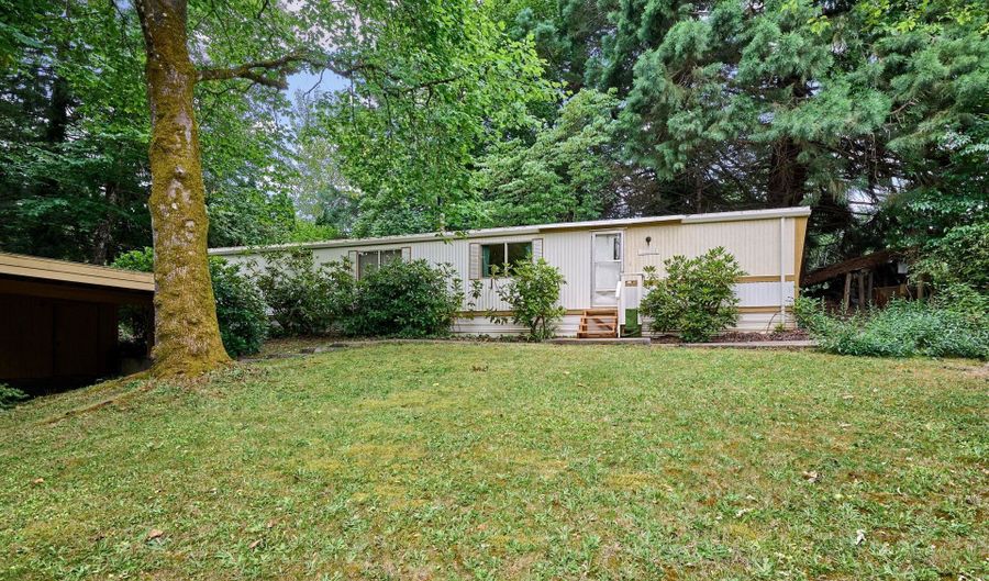 22069 ERICA Dr, Aurora, OR 97002 - 2 Beds, 1 Bath