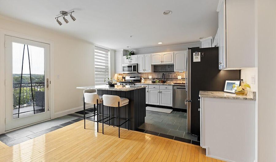 24 Pleasant St, Bangor, ME 04401 - 2 Beds, 2 Bath