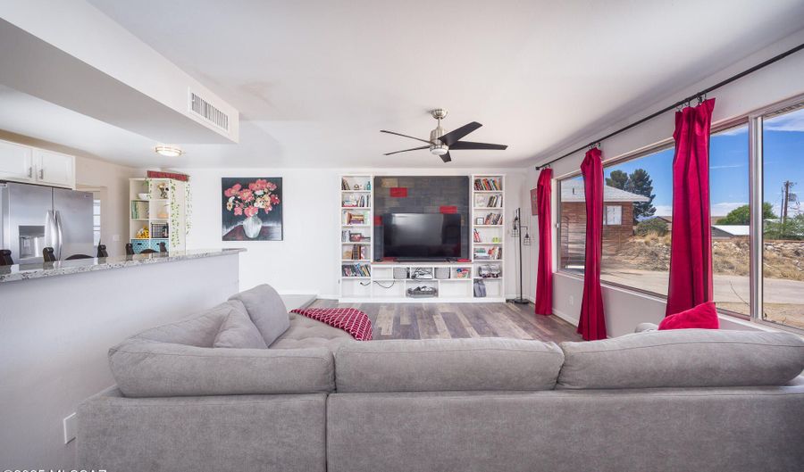 370 E Silverwood Ln, Benson, AZ 85602 - 4 Beds, 2 Bath
