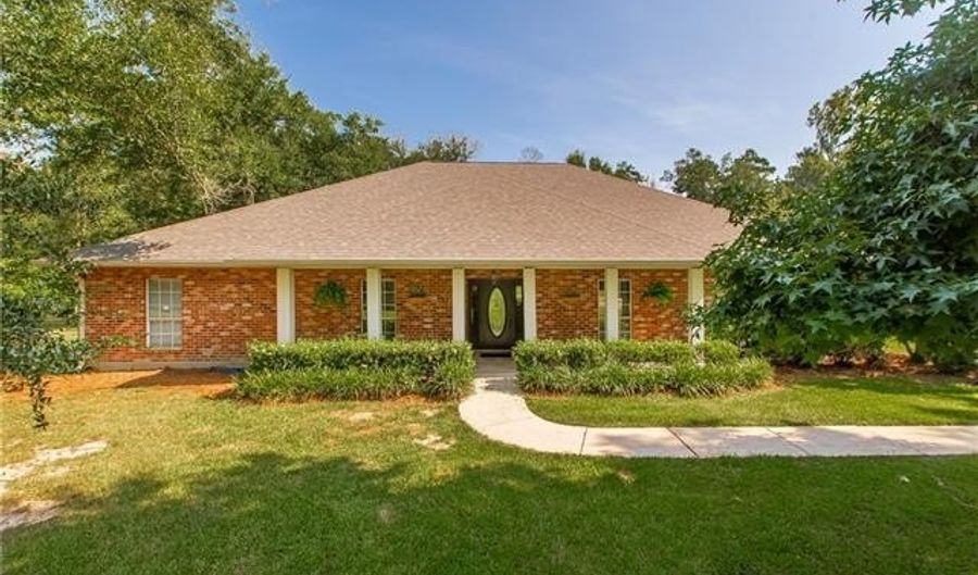 29645 J WILSON Rd, Albany, LA 70711 - 7 Beds, 4 Bath