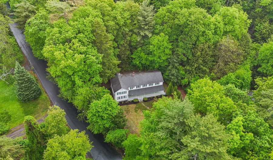 15 Indian Hill Rd, Canton, CT 06019 - 3 Beds, 3 Bath