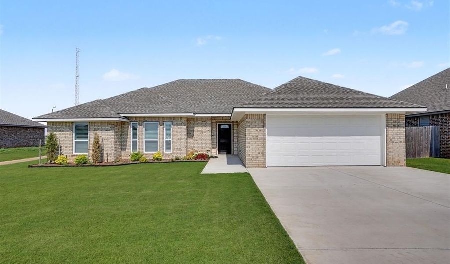 3320 Continental Ct, Altus, OK 73521 - 4 Beds, 2 Bath