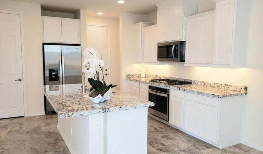 1912 E Rosemary Dr, Chandler, AZ 85286 - 2 Beds, 2 Bath