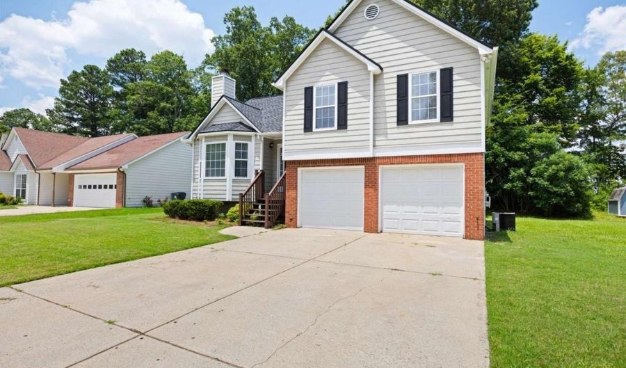 1093 Athena Ct, Acworth, GA 30101 - 4 Beds, 2 Bath