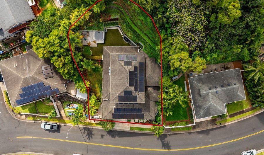 45-020 Namoku St, Kaneohe, HI 96744 - 4 Beds, 5 Bath