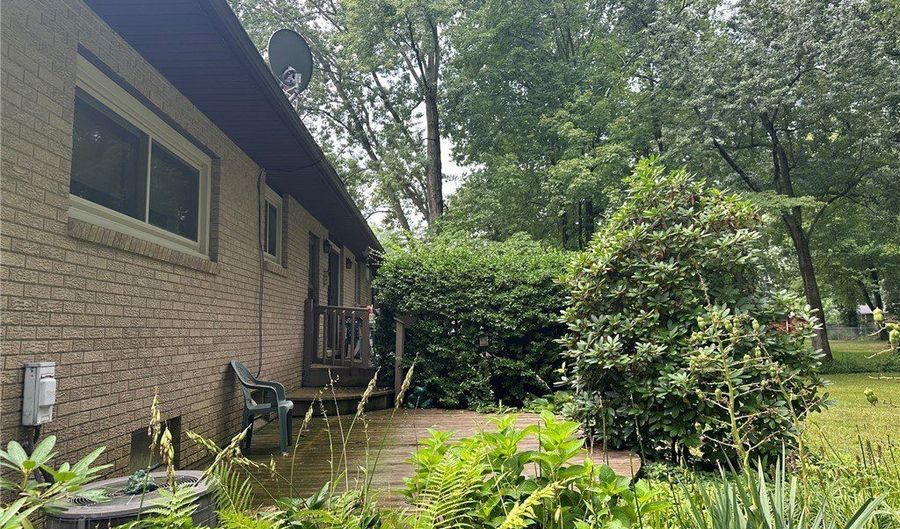 477 Catalina Dr, Akron, OH 44319 - 3 Beds, 2 Bath