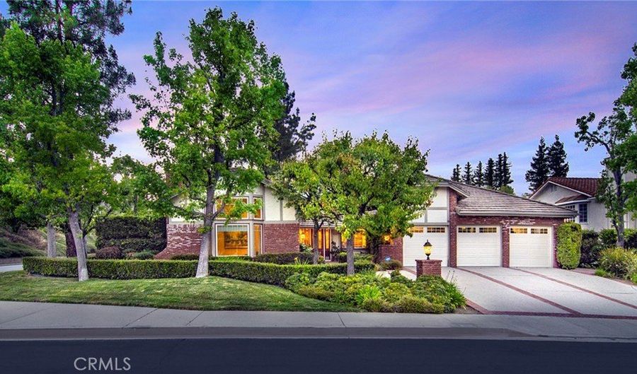 29551 Weeping Willow, Agoura Hills, CA 91301 - 4 Beds, 4 Bath