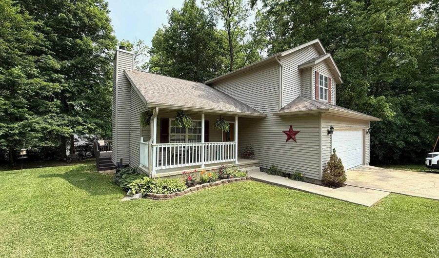 577 Briarwood Ln, Bedford, IN 47421 - 3 Beds, 3 Bath