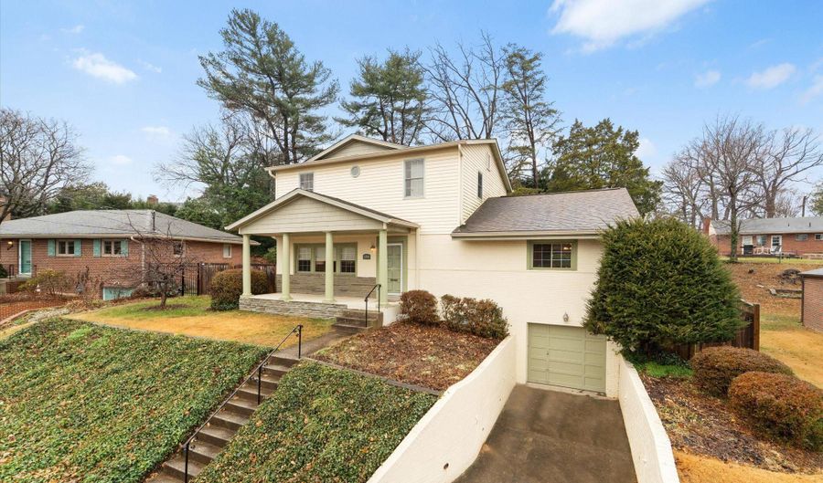 9306 PARKHILL Ter, Bethesda, MD 20814 - 4 Beds, 5 Bath