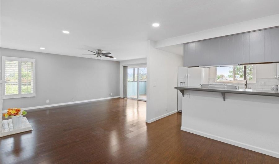 9864 Caminito Cuadro, San Diego, CA 92129 - 2 Beds, 2 Bath