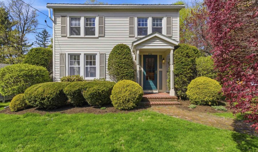 302 Prospect St, Bennington, VT 05201 - 3 Beds, 2 Bath