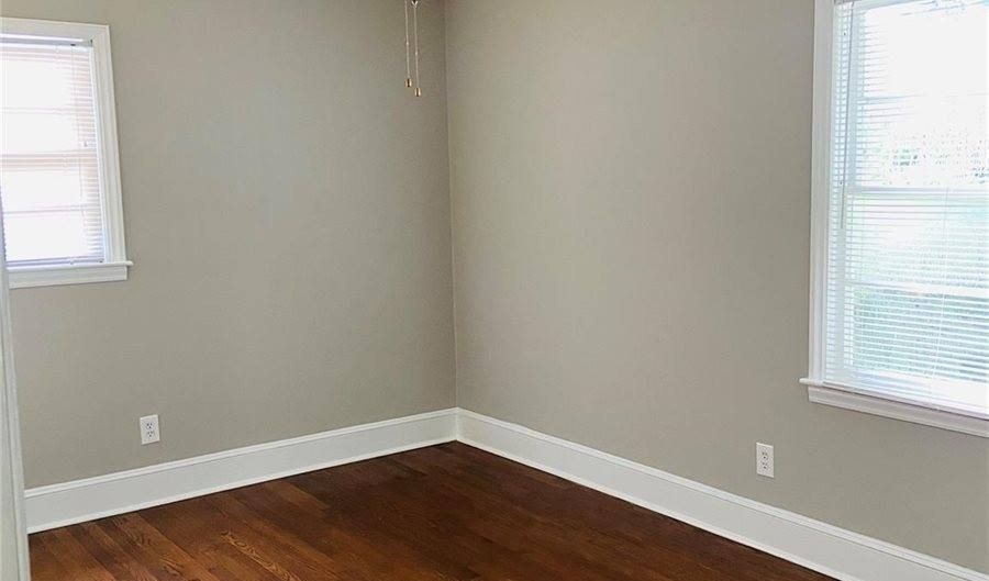 2823 Albany Ln, Charlotte, NC 28205 - 3 Beds, 1 Bath