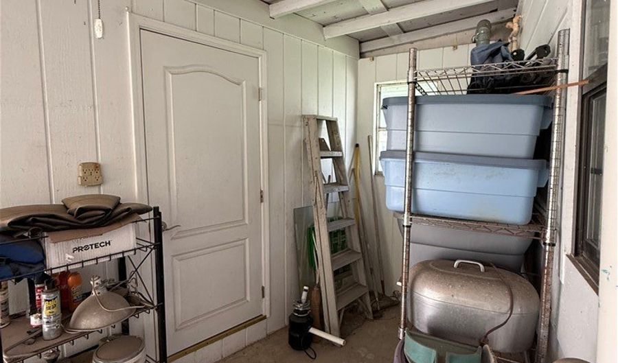 1700 S Cameron St, Alice, TX 78332 - 2 Beds, 2 Bath