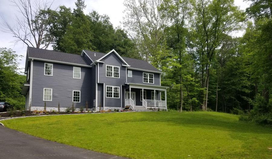 53 A Old Middle Rd, Brookfield, CT 06804 - 5 Beds, 4 Bath