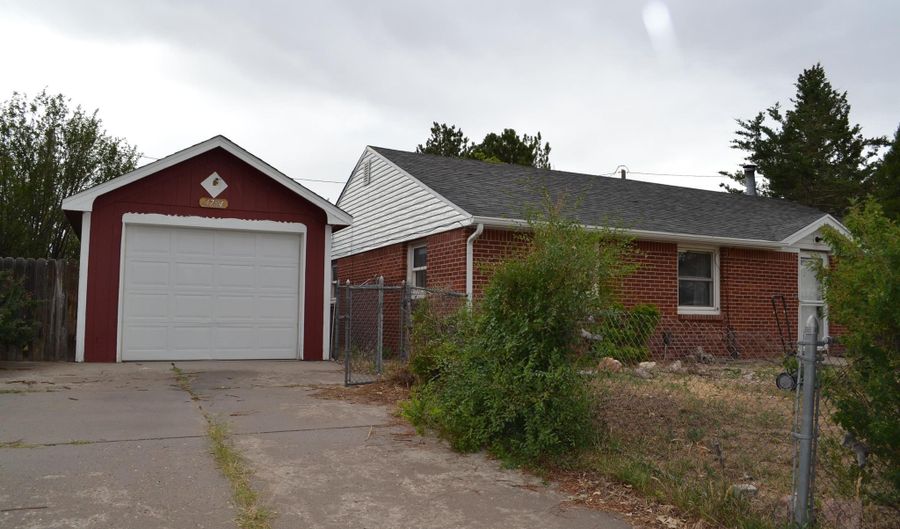 4784 VOSLER Pl, Cheyenne, WY 82009 - 3 Beds, 1 Bath