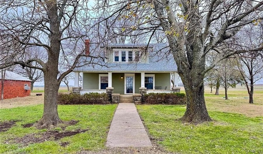 1680 2000 Rd, Bartlett, KS 67332 - 5 Beds, 3 Bath