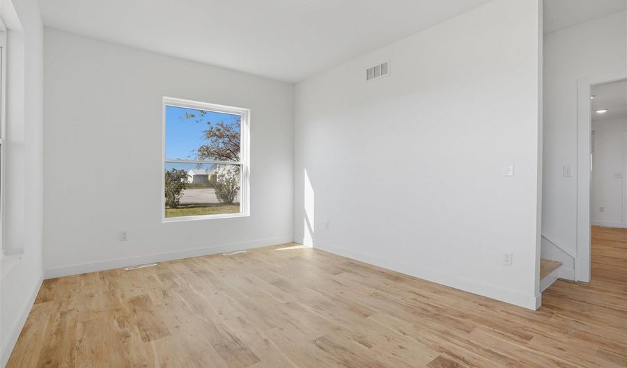 2970 Hwy 92, Ainsworth, IA 52201 - 3 Beds, 2 Bath