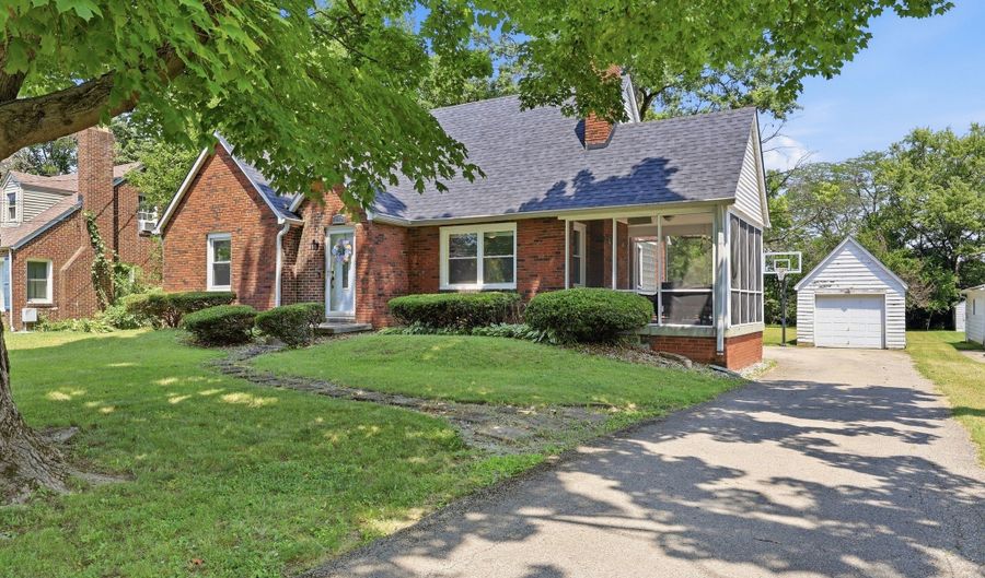 1112 North Dr, Anderson, IN 46011 - 4 Beds, 2 Bath
