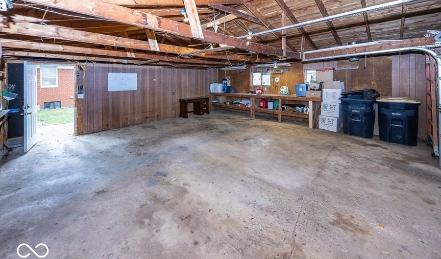 229 S 4th Ave, Beech Grove, IN 46107 - 2 Beds, 1 Bath