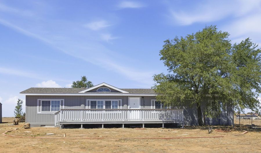 1750 S Johnson Ln, Chino Valley, AZ 86323 - 4 Beds, 1 Bath