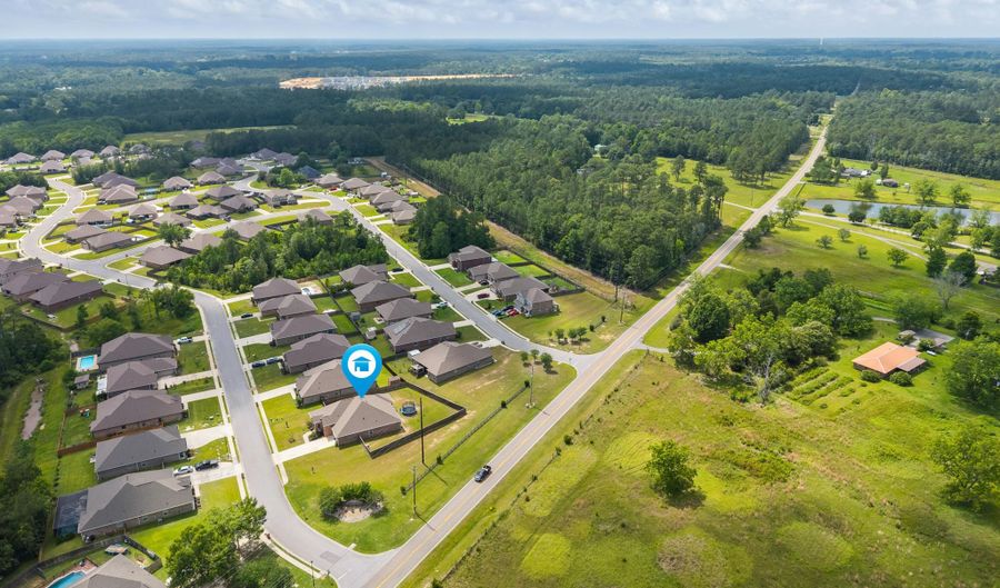 7004 Glen Eagle Dr, Biloxi, MS 39532 - 5 Beds, 3 Bath