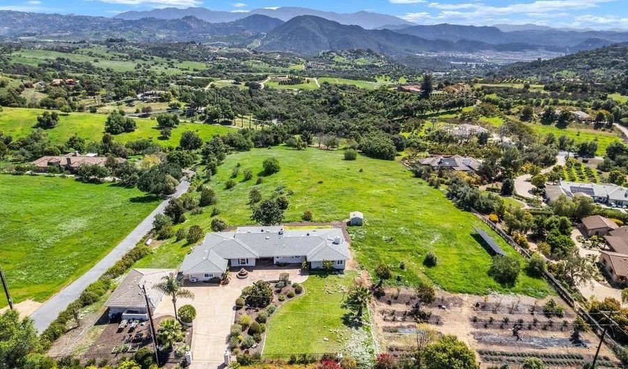 1188 Sierra Bonita, Fallbrook, CA 92028 - 4 Beds, 4 Bath