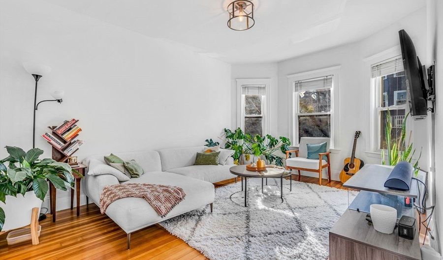 26 Peverell St 2, Boston, MA 02125 - 2 Beds, 1 Bath