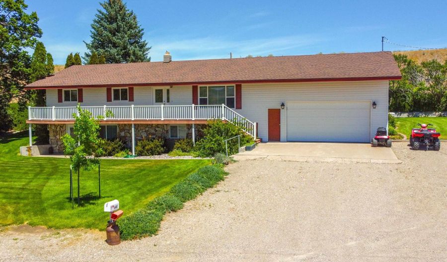 640 W Arimo Rd, Arimo, ID 83214 - 6 Beds, 4 Bath