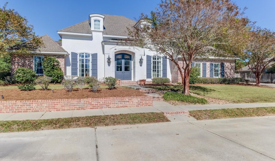 2022 Bent Oaks Blvd, Biloxi, MS 39531 - 3 Beds, 2 Bath