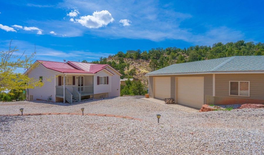 328 HILLCREST, Central, UT 84722 - 5 Beds, 3 Bath