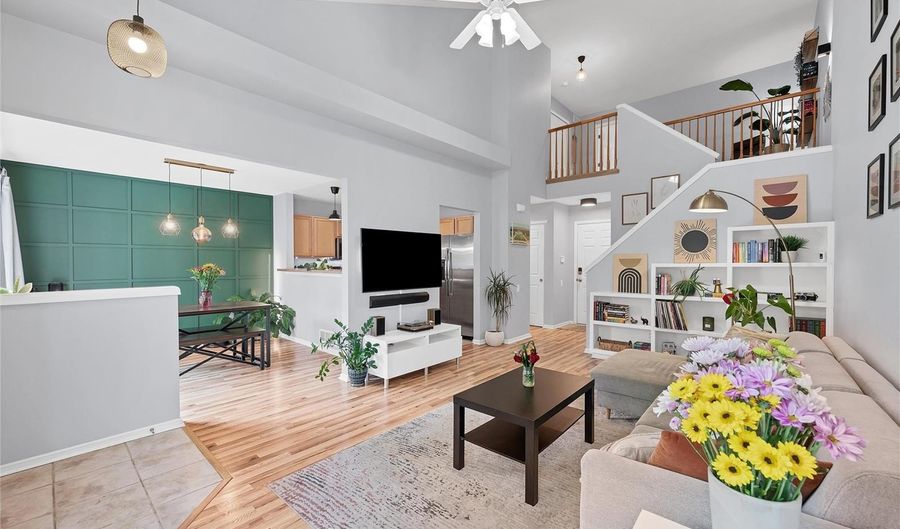 893 S Evanston Cir, Aurora, CO 80012 - 2 Beds, 3 Bath