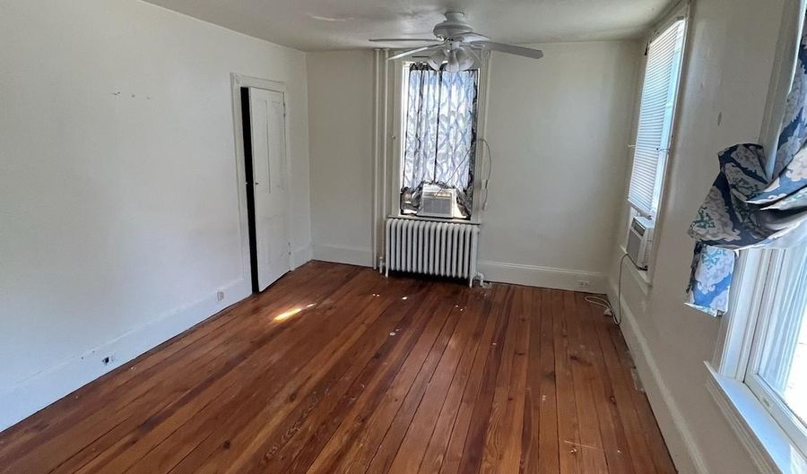 337 LINDENWOLD Ave, Ambler, PA 19002 - 3 Beds, 1 Bath